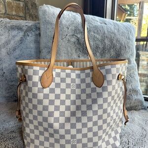 Louis Vuitton Neverfull MM Tote Damier Azur Canvas Vachetta Leather Trim